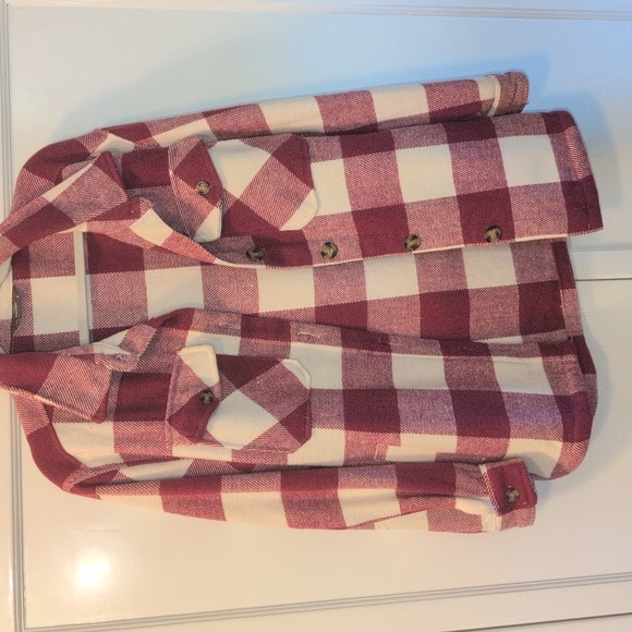 Ladies Traditional Plaid Shaket - Picture 3 of 5